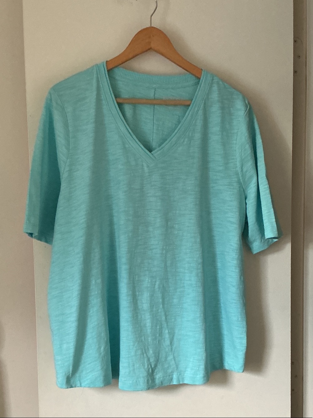 Women’s V-Neck Short Sleeve Top - Aqua